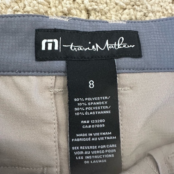 Travis Mathew’s Kids shorts - size 8 - Picture 2 of 3